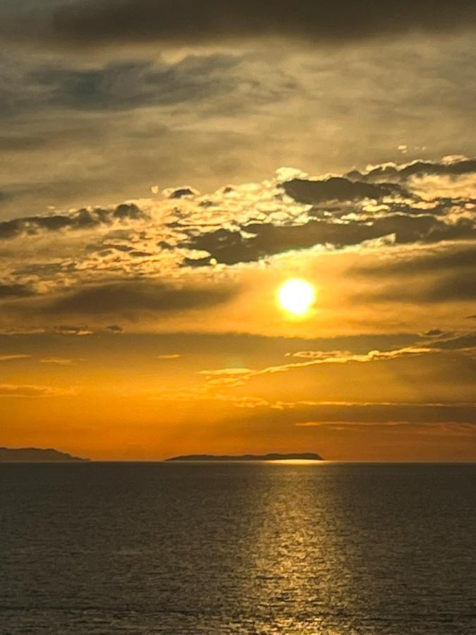 Bluemoon Suites Saranda Dış mekan fotoğraf