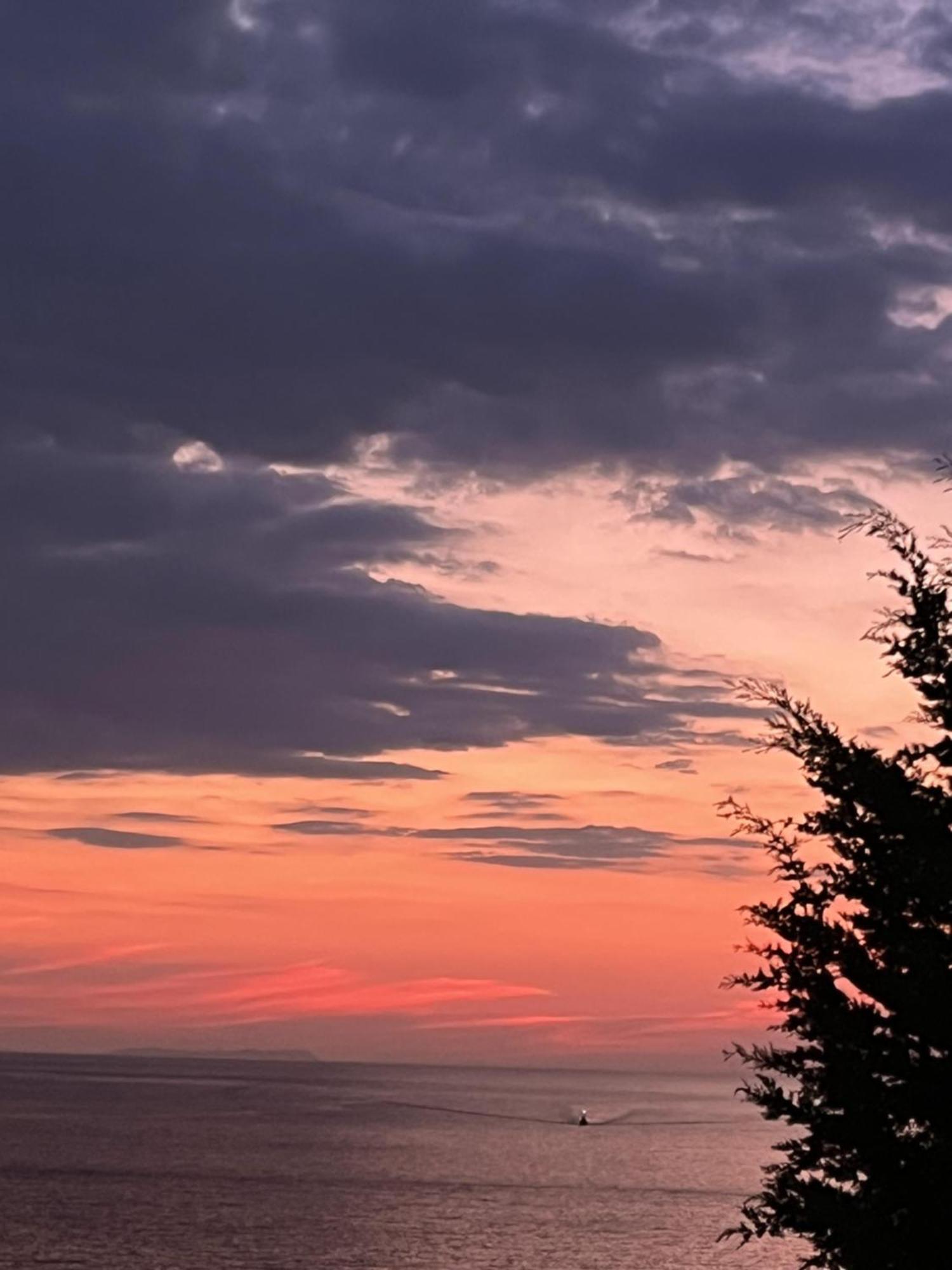 Bluemoon Suites Saranda Dış mekan fotoğraf
