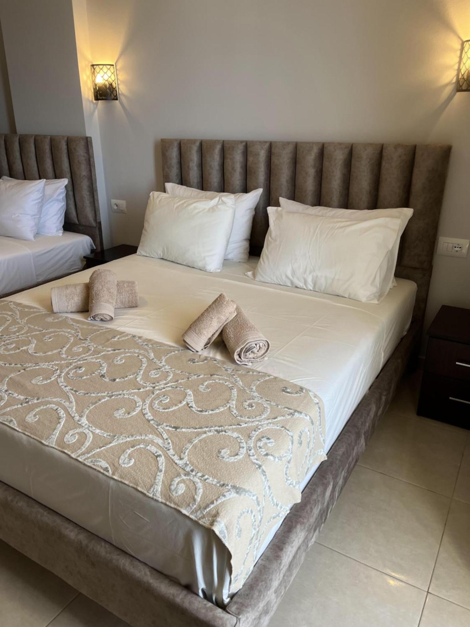 Bluemoon Suites Saranda Dış mekan fotoğraf