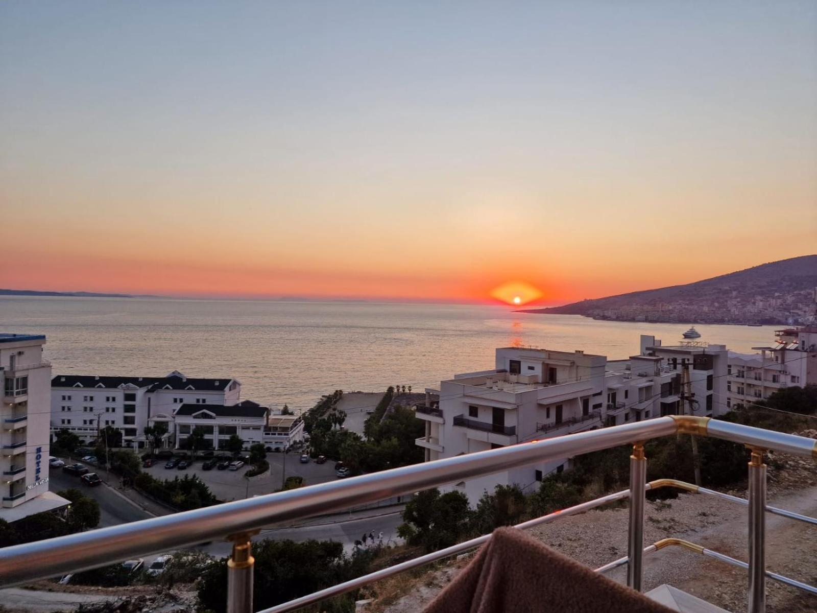 Bluemoon Suites Saranda Dış mekan fotoğraf